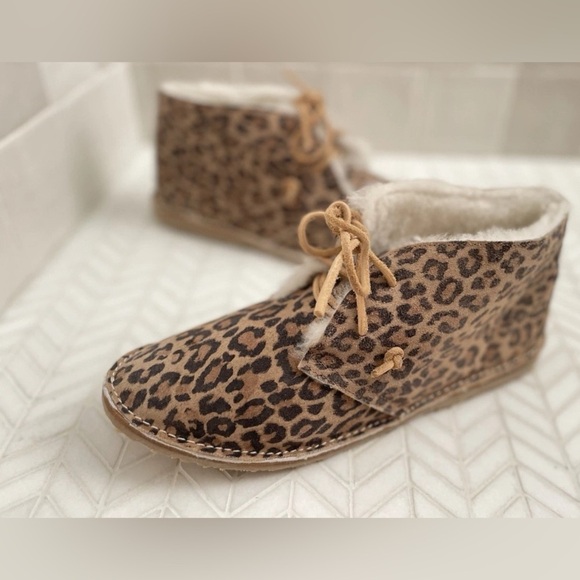 BEEK Goose Shearling Booties Boots Sherpa Lined Leopard $395 Anthropologie - Picture 10 of 10